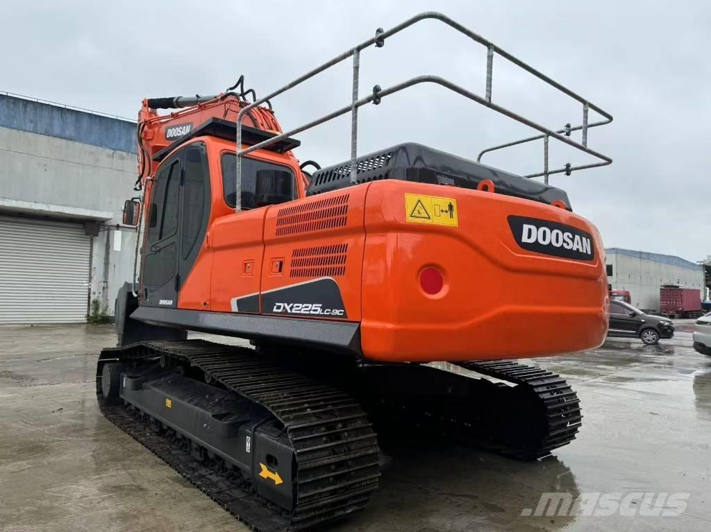 Doosan DX 225 LC Rupsgraafmachines