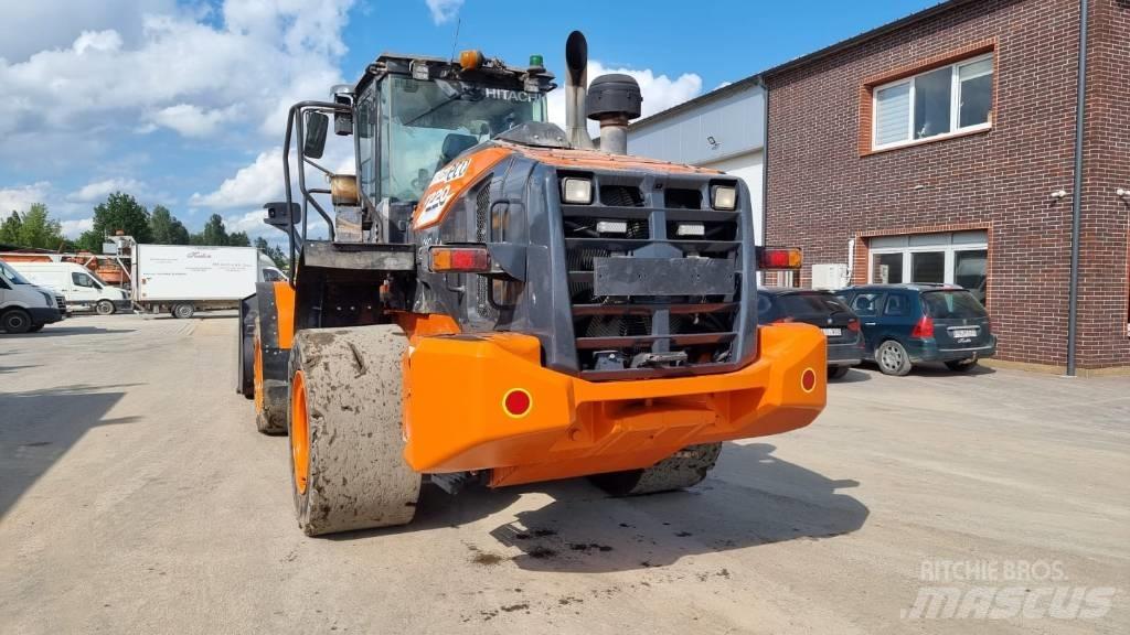 Hitachi ZW 220-6 Wielladers