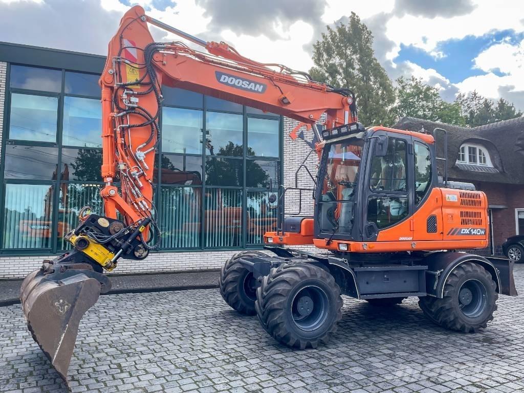 Doosan DX 140 W-3 Wielgraafmachines
