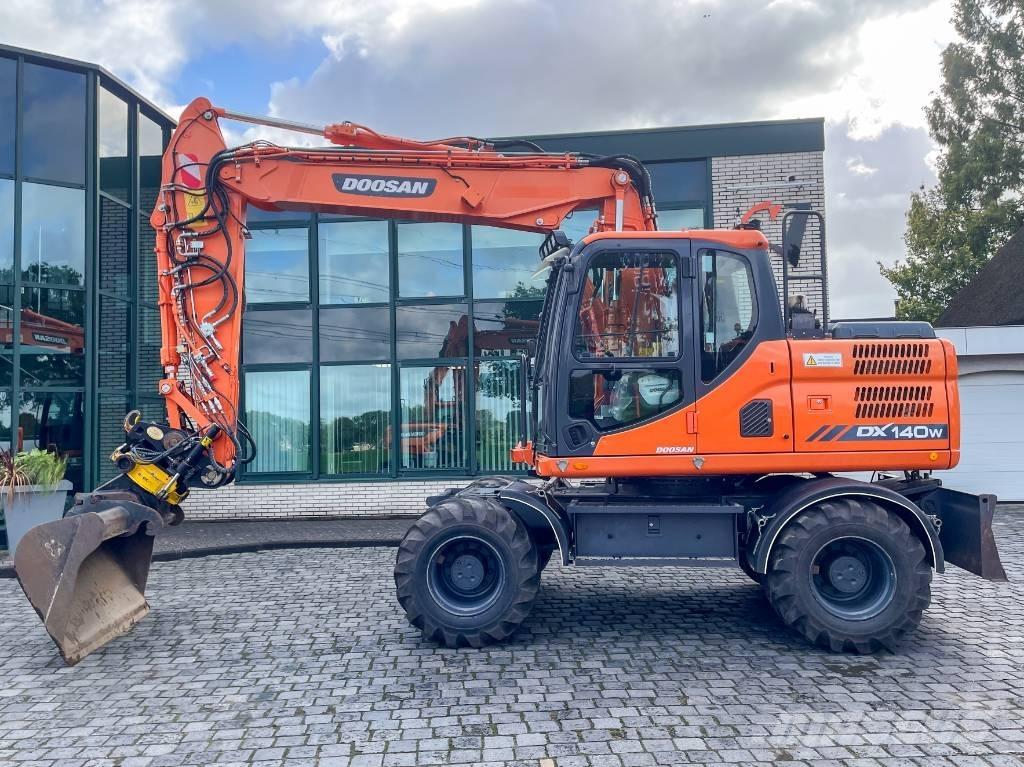 Doosan DX 140 W-3 Wielgraafmachines