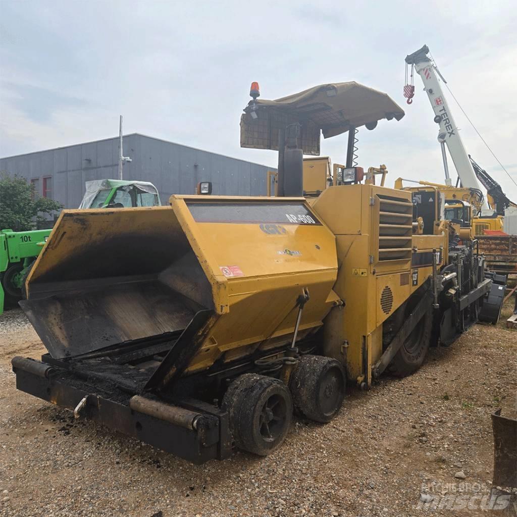 CAT AP600 Asfaltafwerkmachines