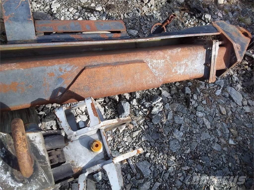 CAT 2200 Houtoogstkranen
