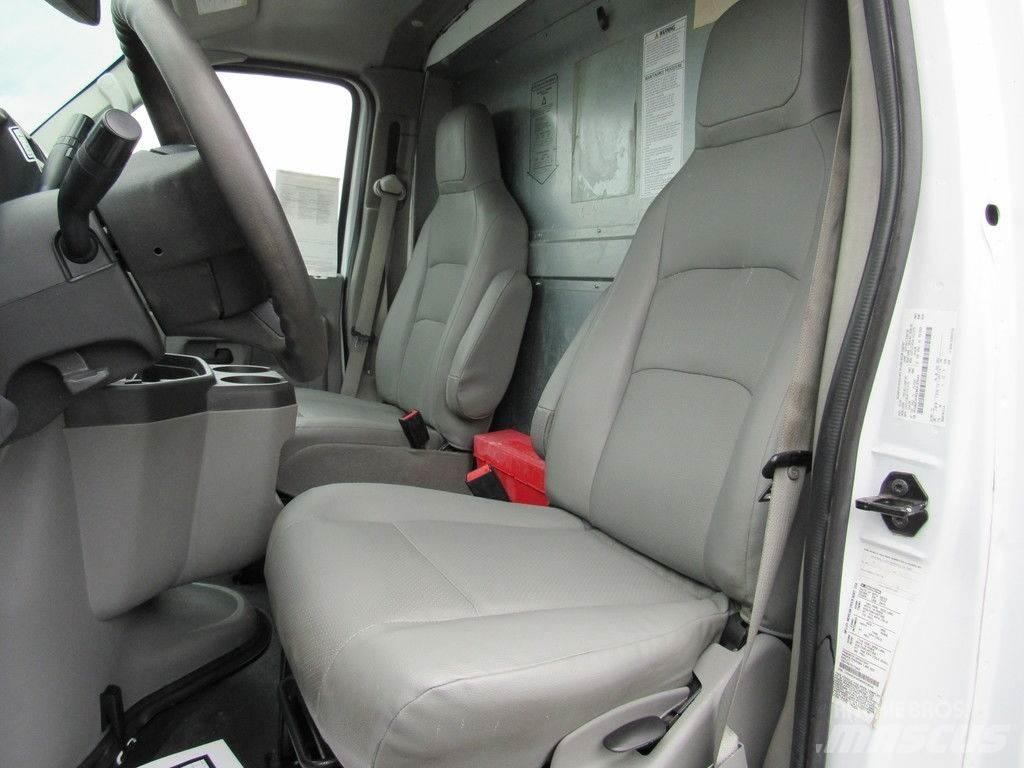 Ford E-350 Bakwagens met gesloten opbouw