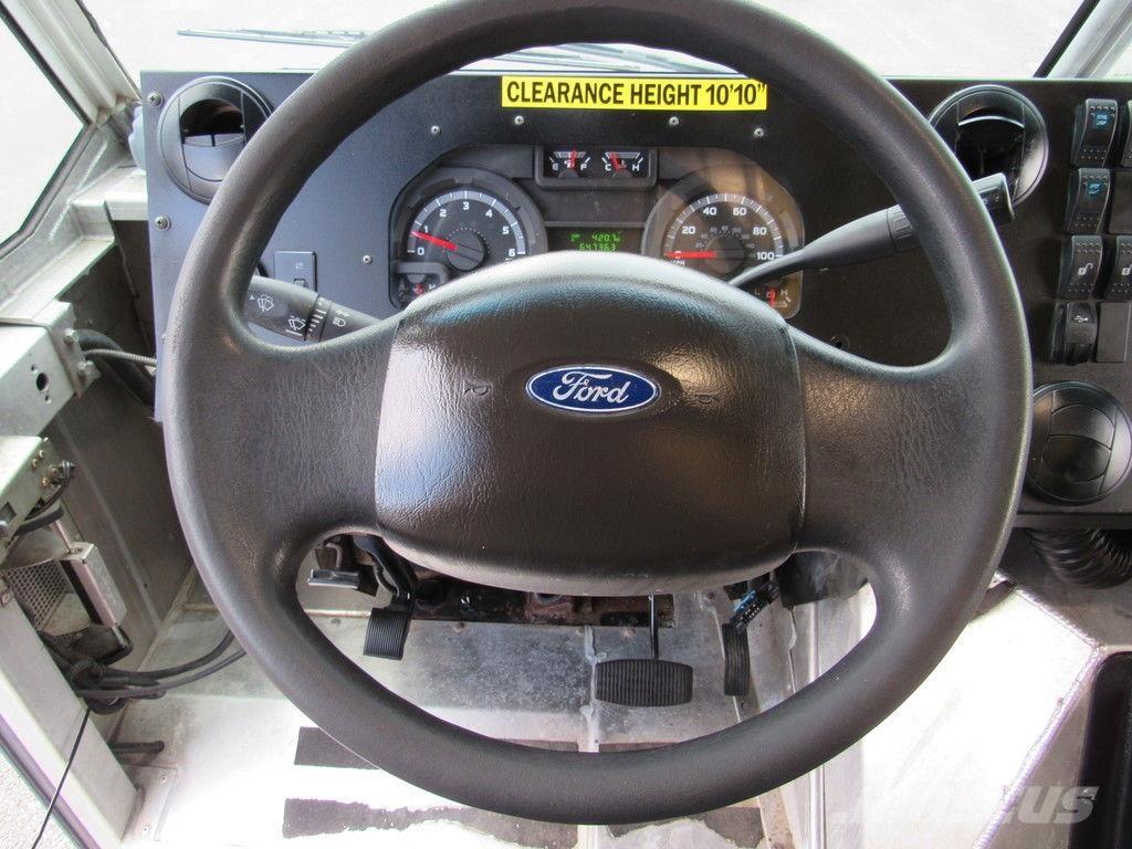 Ford E-450 Bakwagens met gesloten opbouw