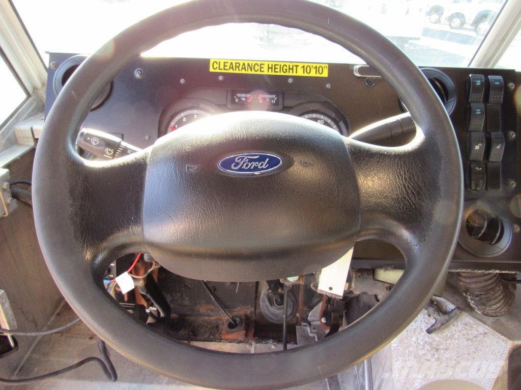 Ford E-450 Bakwagens met gesloten opbouw