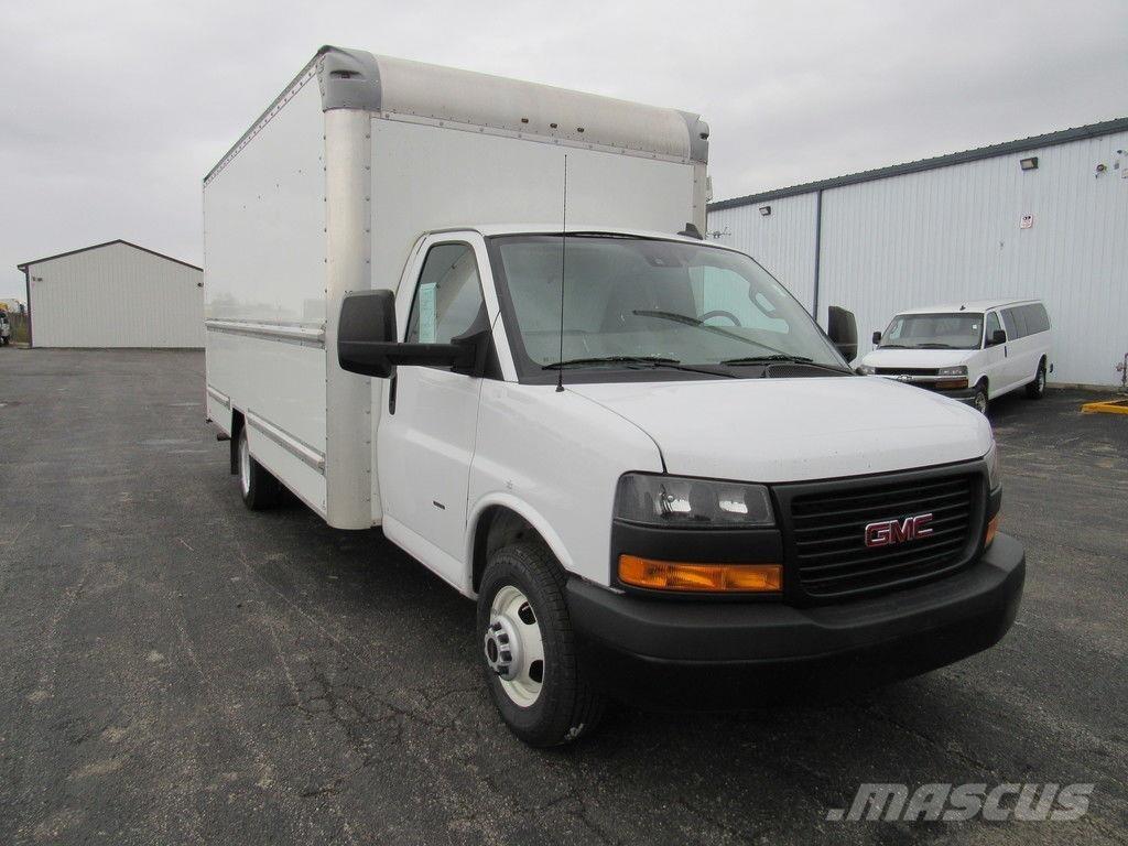 GMC Savana 3500 Bakwagens met gesloten opbouw