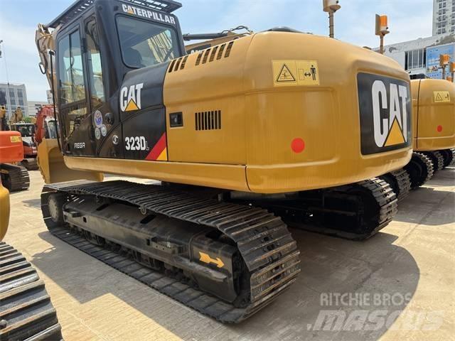 CAT 323 D L Rupsgraafmachines