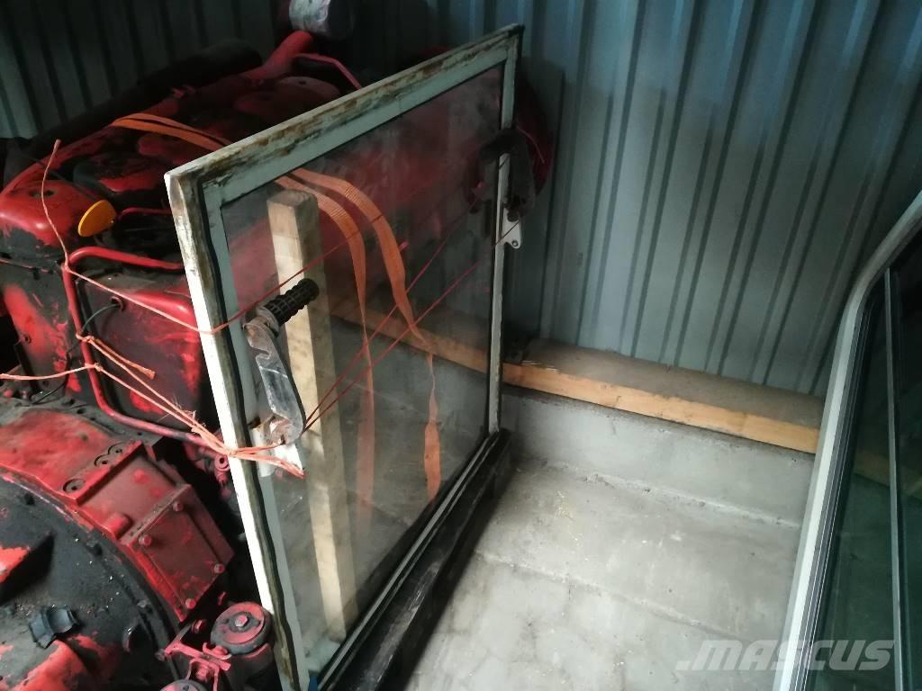 O&K RH 6 Cabine en interieur