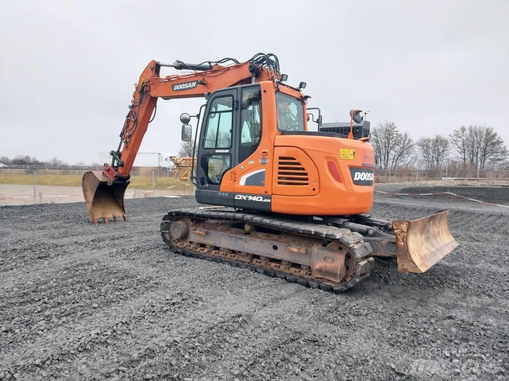 Develon DX 140 LCR-5 Rupsgraafmachines