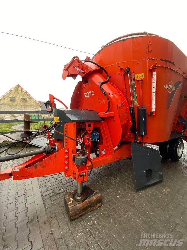 Kuhn Typ 2070 Mengvoedermachines