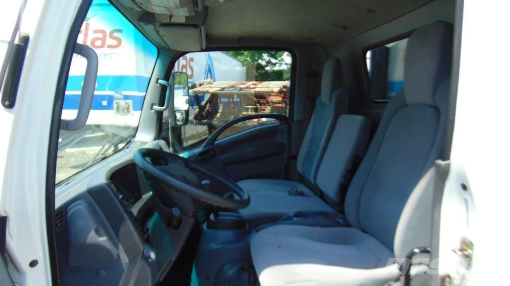 Isuzu NRR Platte bakwagens