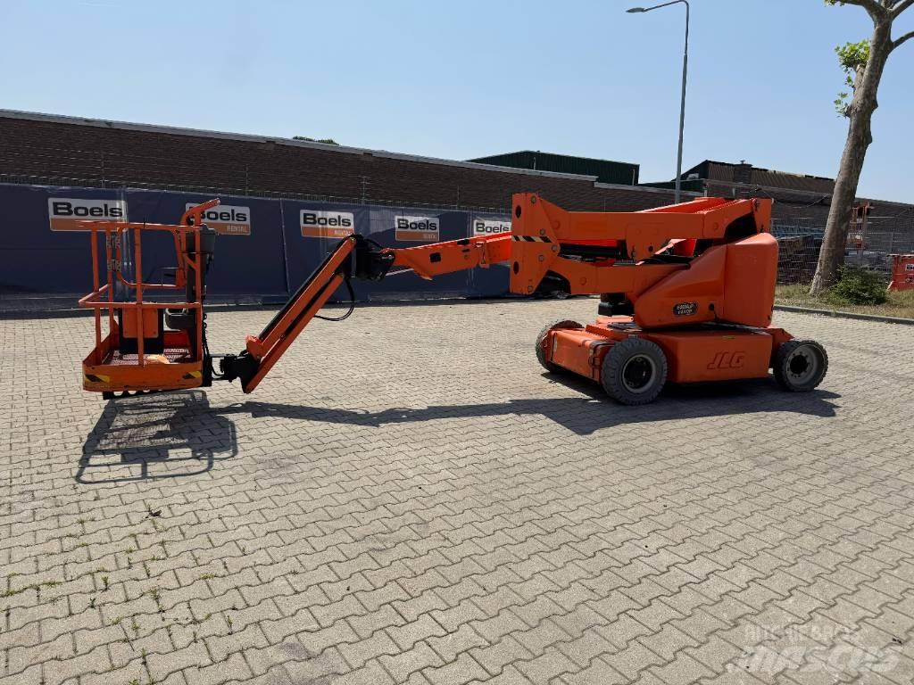 JLG E400AJPN Knikarmhoogwerkers