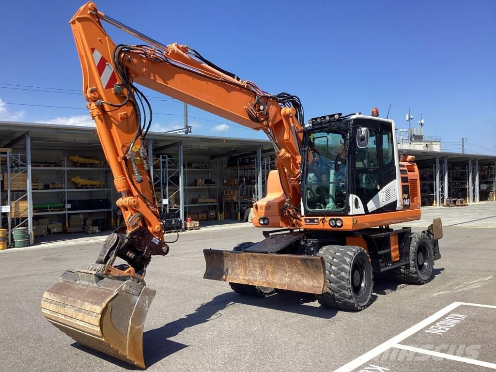 Komatsu PW 148-11 Wielgraafmachines