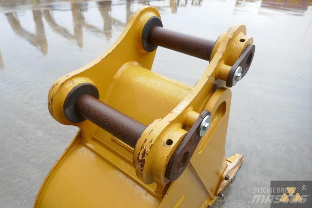 CAT 320 Bucket Bakken