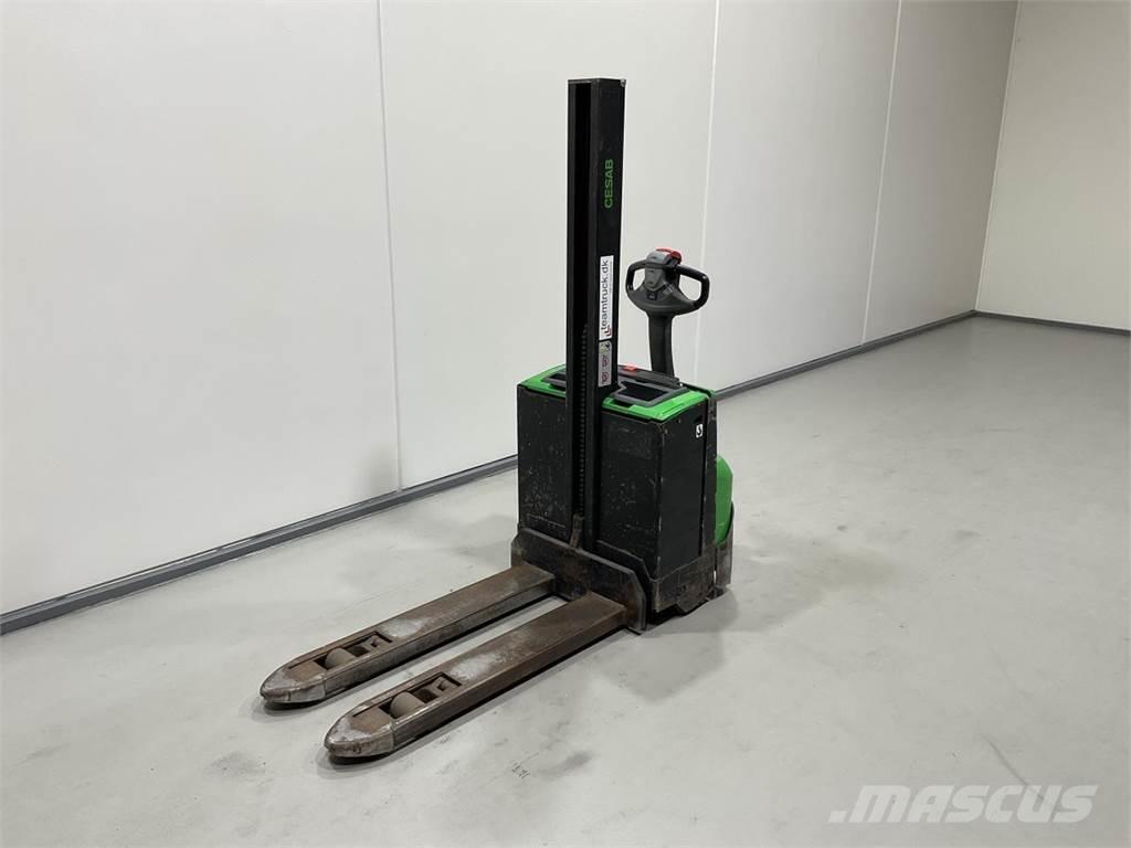 Cesab S208L Zelfrijdende stapelaars