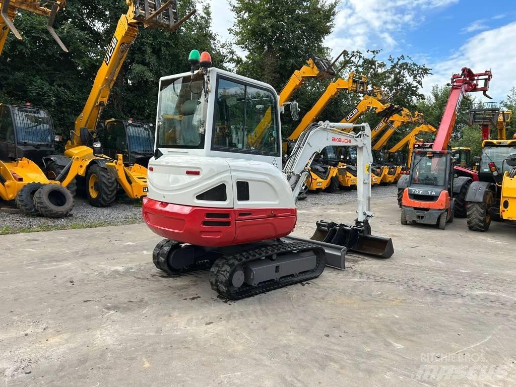 Takeuchi TB 230 Minigraafmachines < 7t