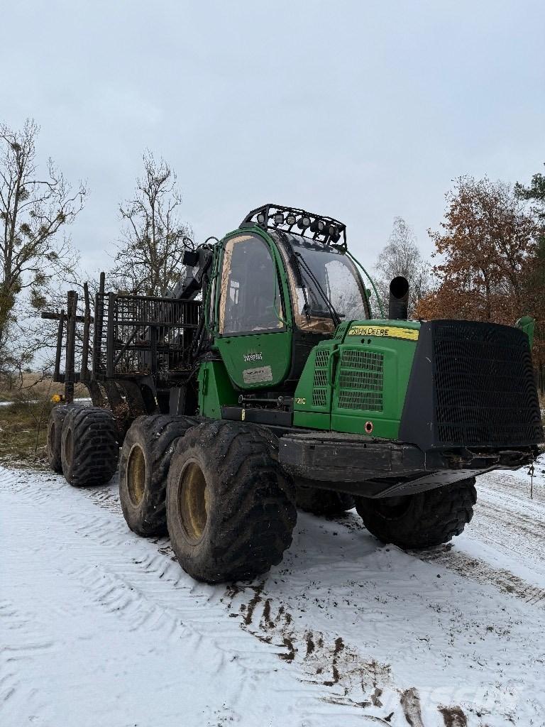 John Deere 1210 E Uitrijwagens