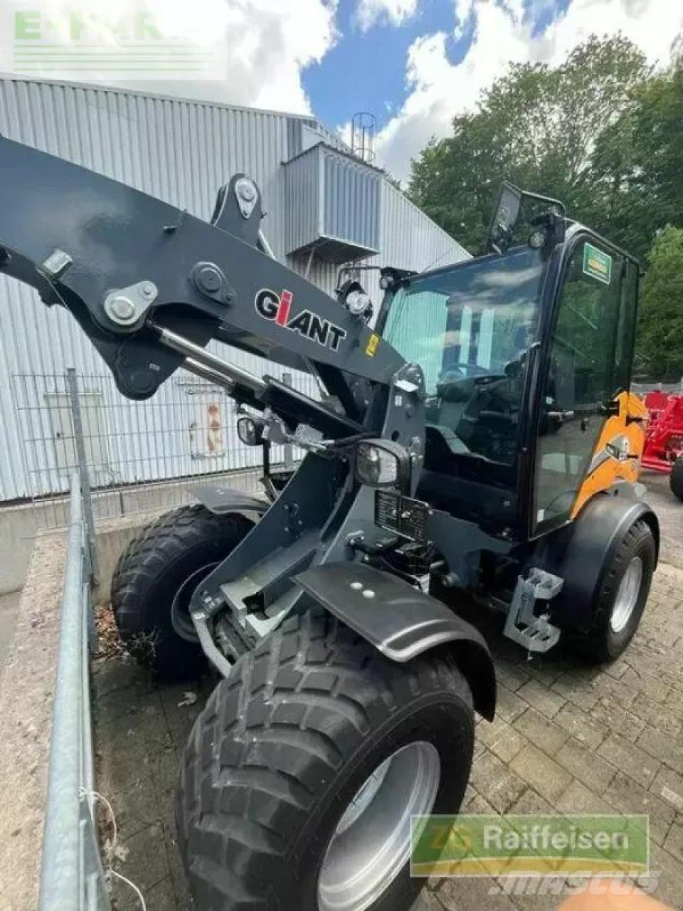 GiANT g5000 Minigraafmachines < 7t