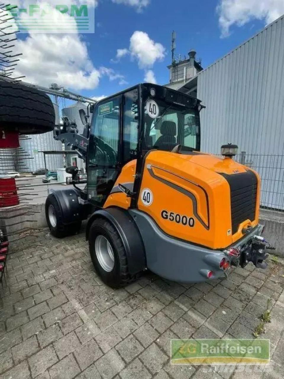 GiANT g5000 Minigraafmachines < 7t