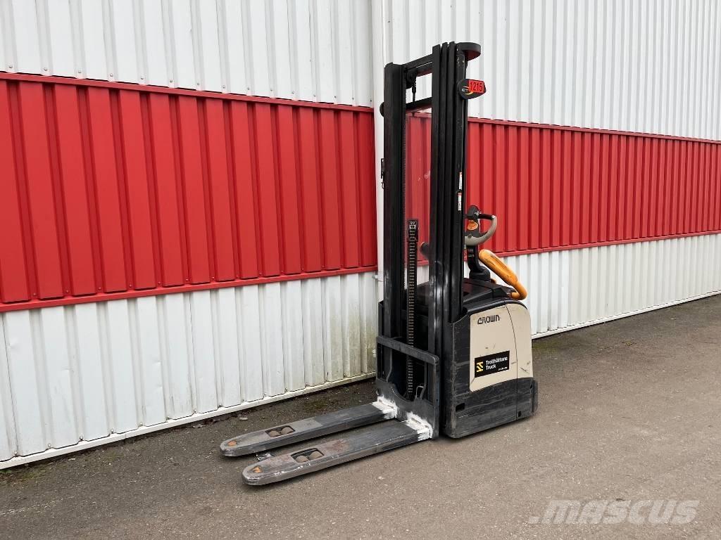 Crown ET 4000-1.2 Meeloop stapelaar