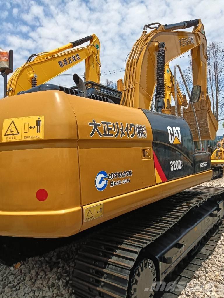 CAT 320 D Rupsgraafmachines