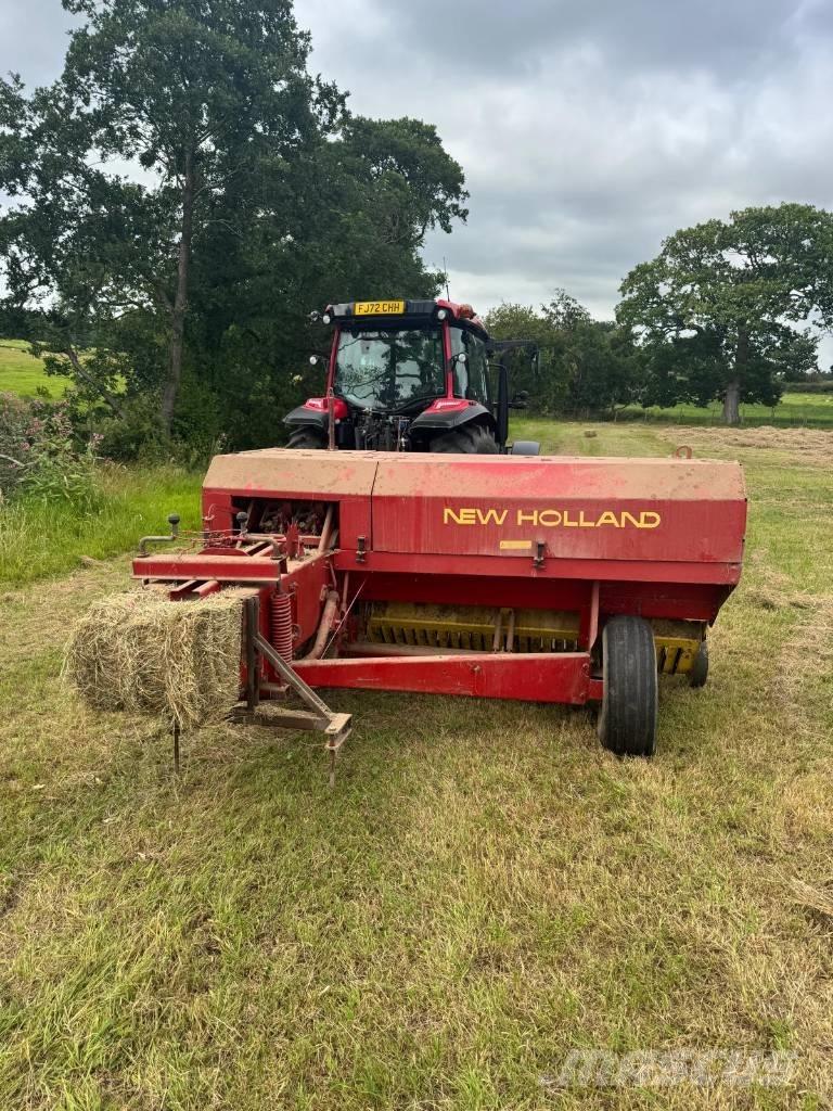 New Holland 378 Vierkante balenpers