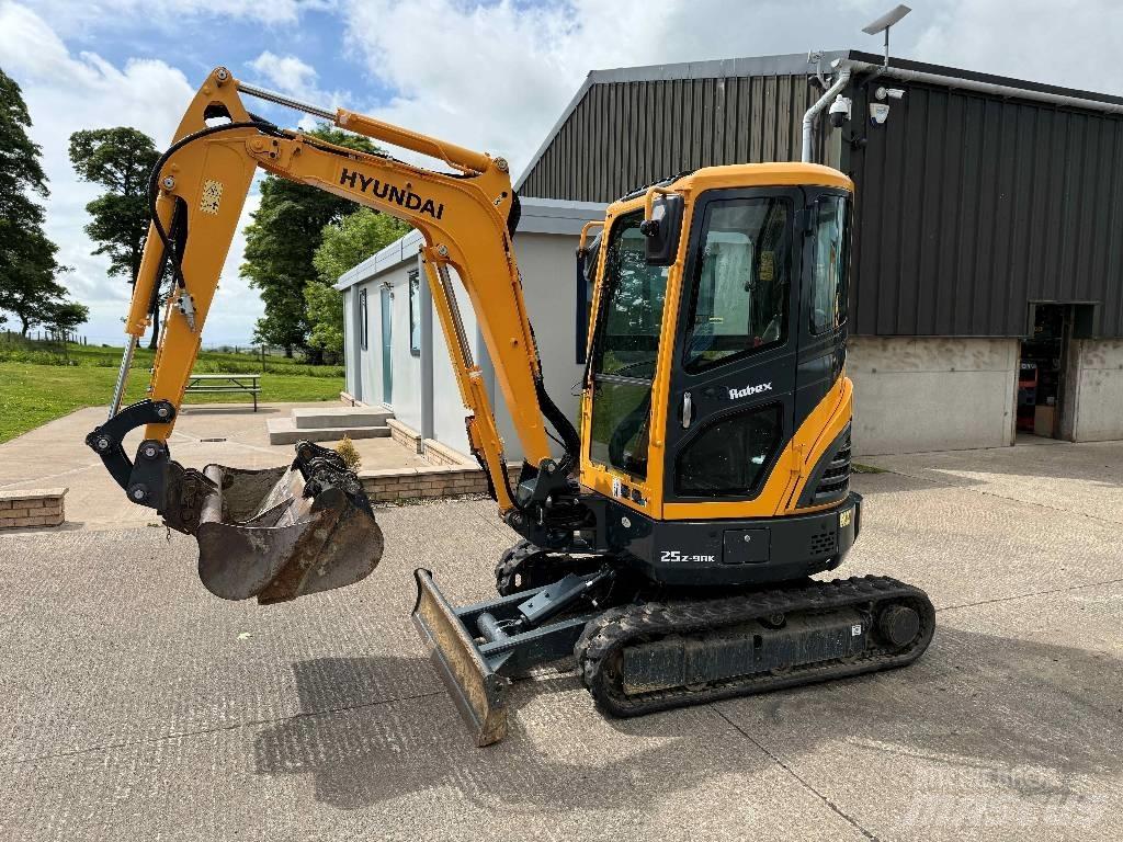 Hyundai R25Z-9 AK Minigraafmachines < 7t