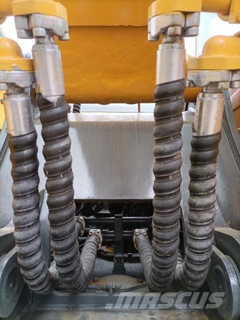 Hyundai 330LC-9T Rupsgraafmachines