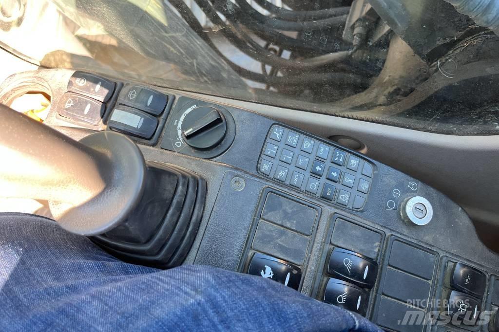 Volvo EC 140 C L Rupsgraafmachines