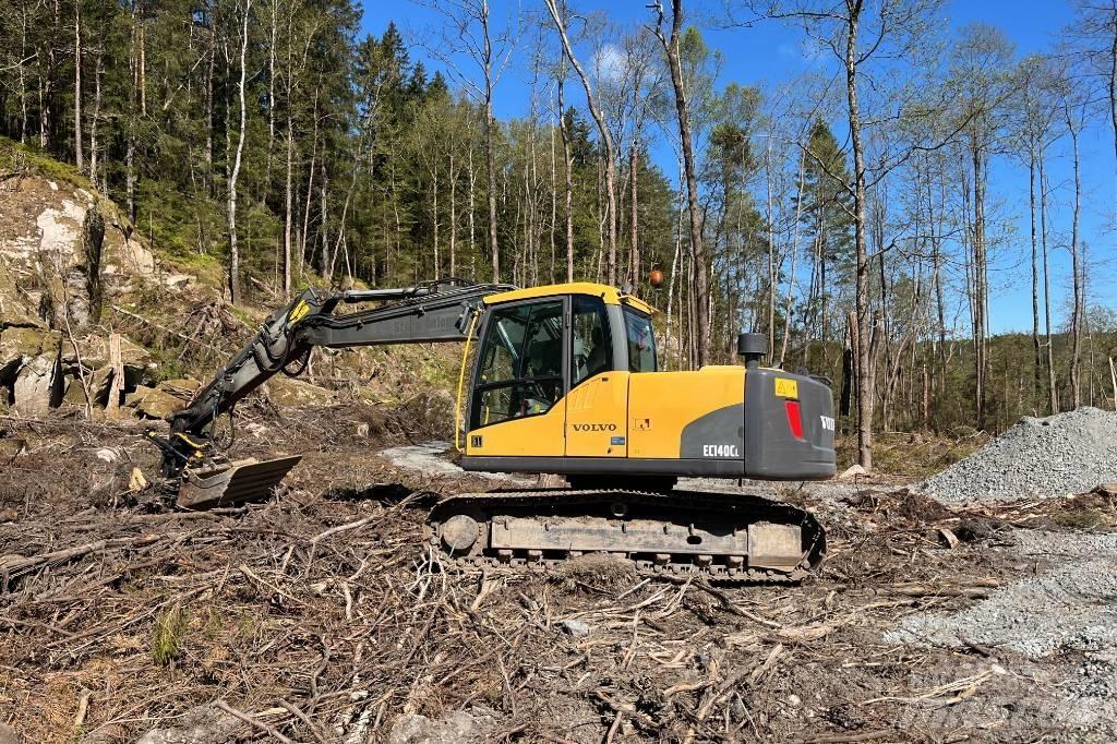 Volvo EC 140 C L Rupsgraafmachines