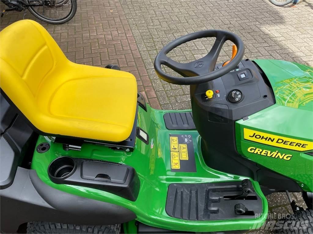 John Deere X167R Maaiers