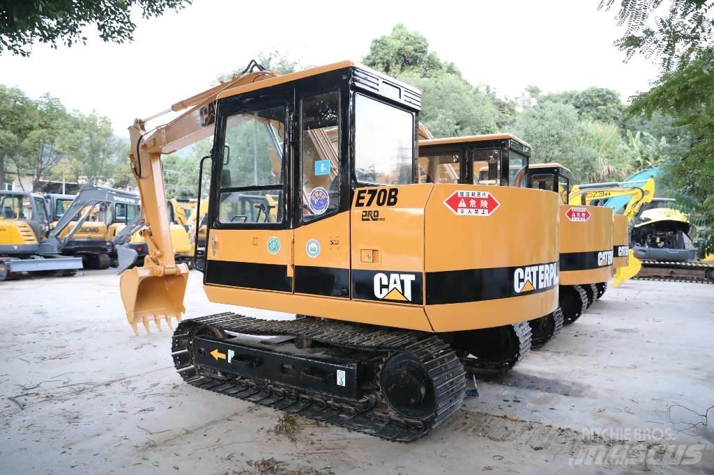 CAT E 70 B Minigraafmachines < 7t