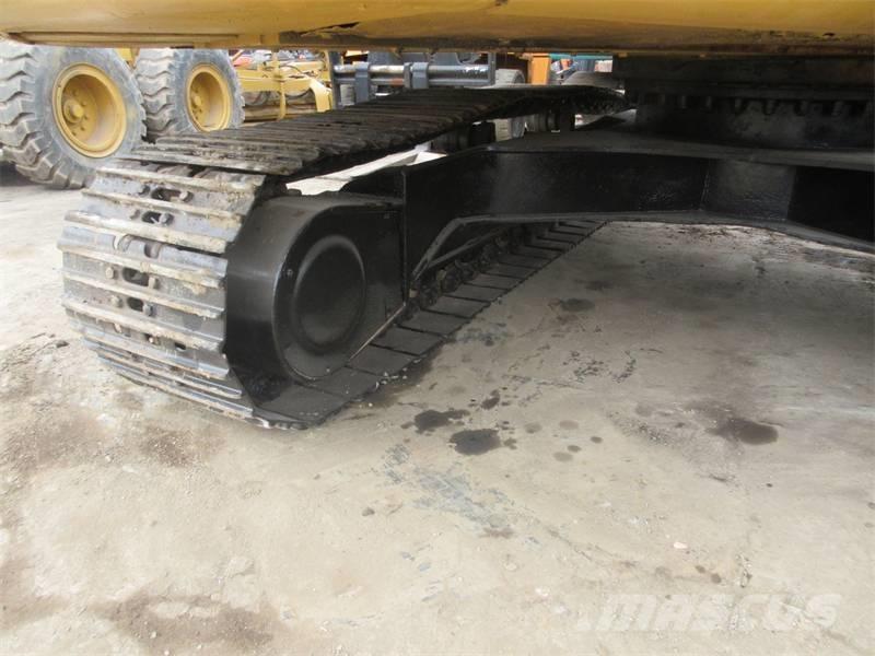 CAT 320 B L Rupsgraafmachines