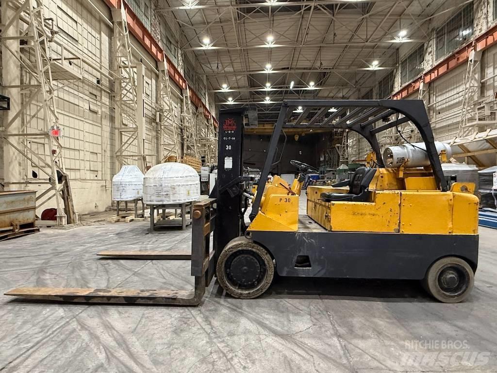 Royal T300B Vorkheftruck voor zwaar terrein