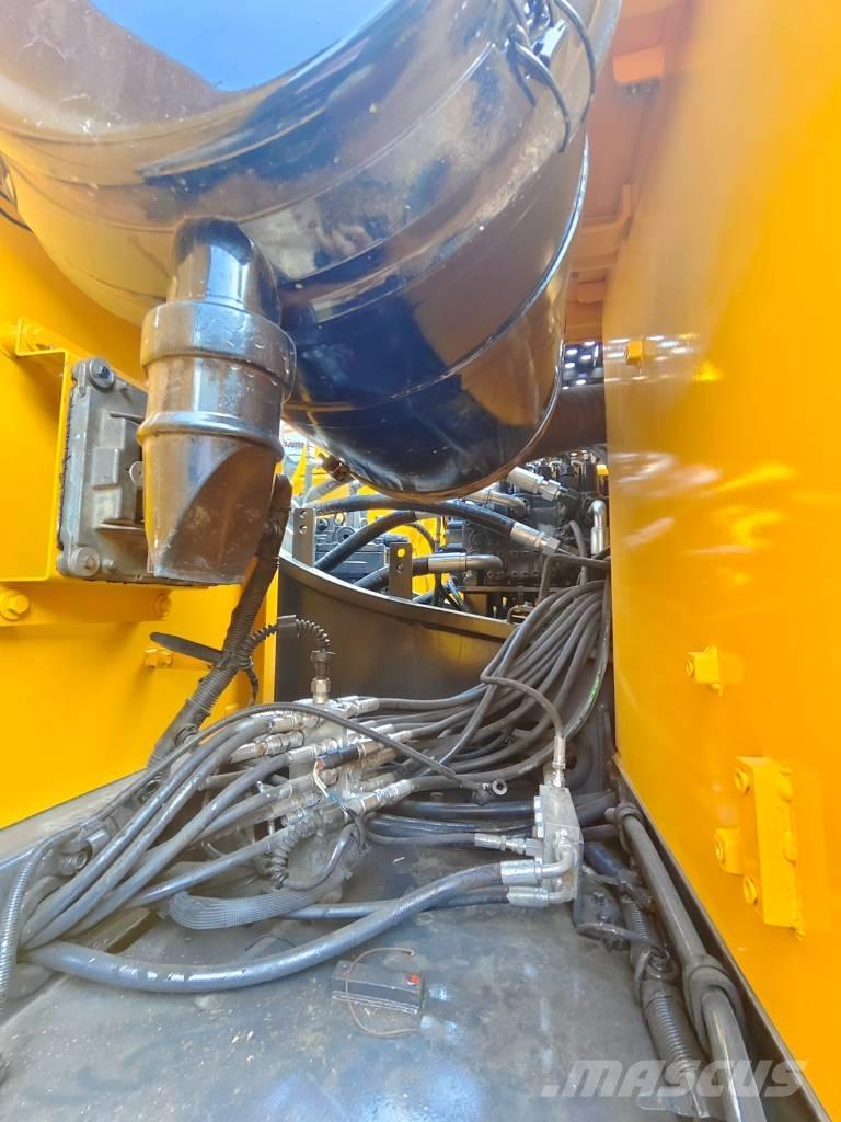 Volvo EC 250 D L Rupsgraafmachines