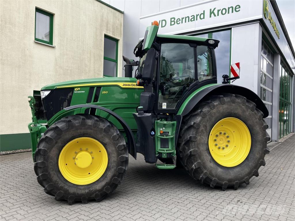 John Deere 6R 250 Tractoren