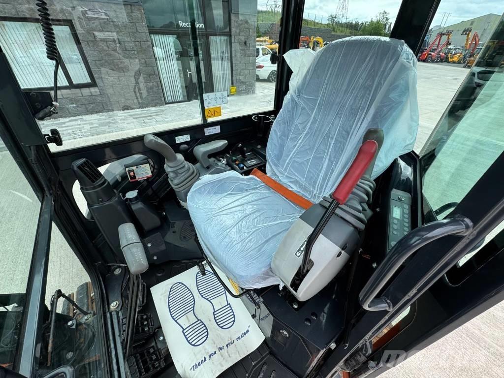 Hitachi ZX 26 U-6CLR Minigraafmachines < 7t