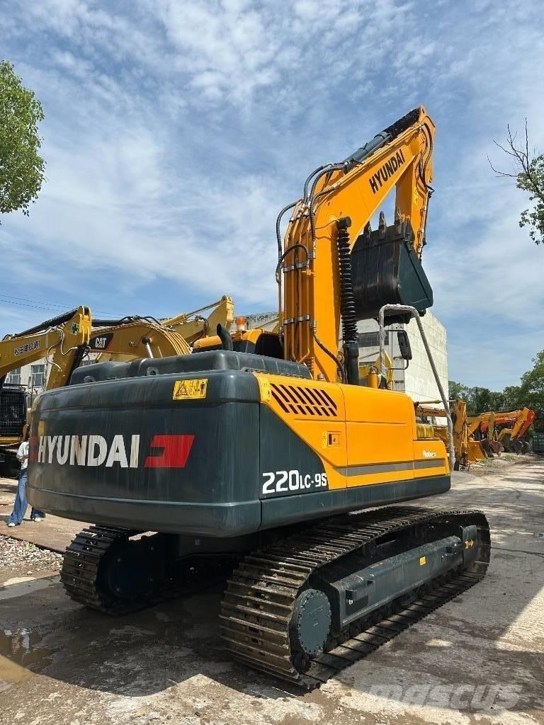 Hyundai 220LC-9S Rupsgraafmachines