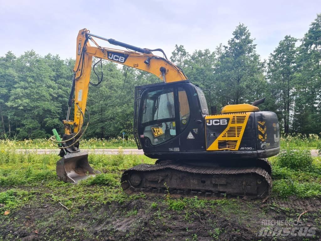 JCB JS 130 LC Rupsgraafmachines