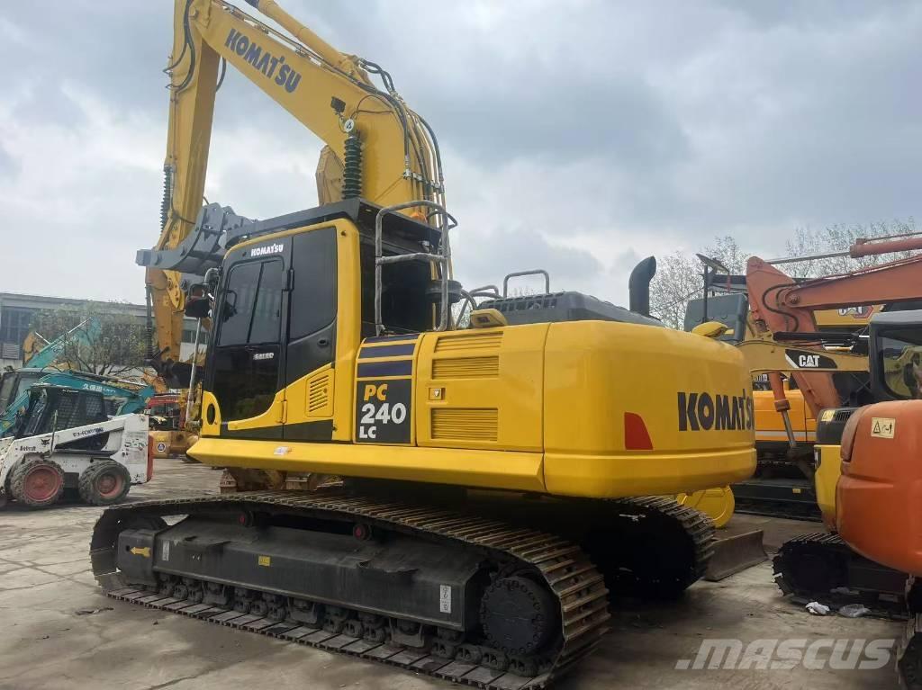 Komatsu PC 240 LC Rupsgraafmachines