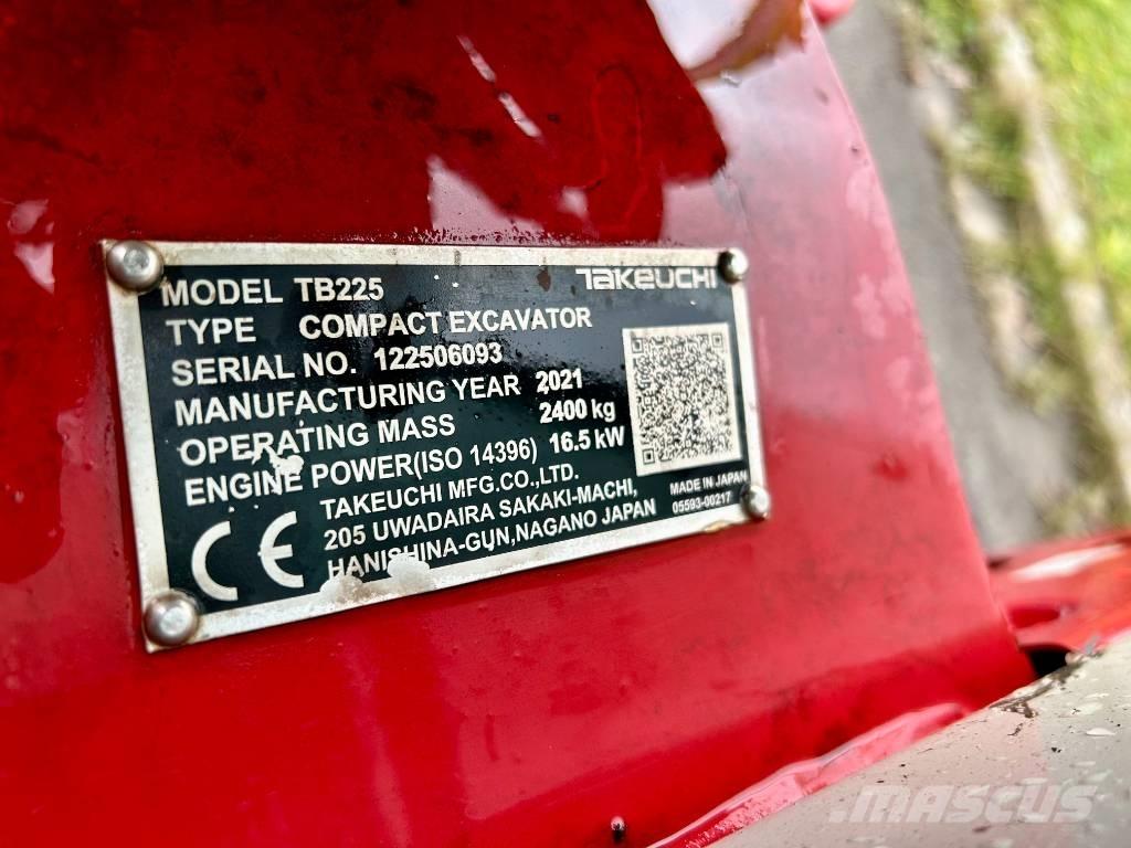 Takeuchi TB 225 Minigraafmachines < 7t