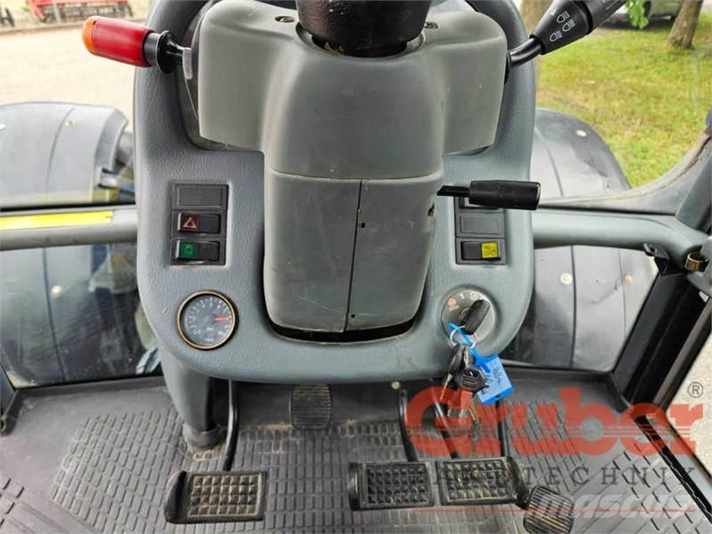 Valtra T 140 Tractoren
