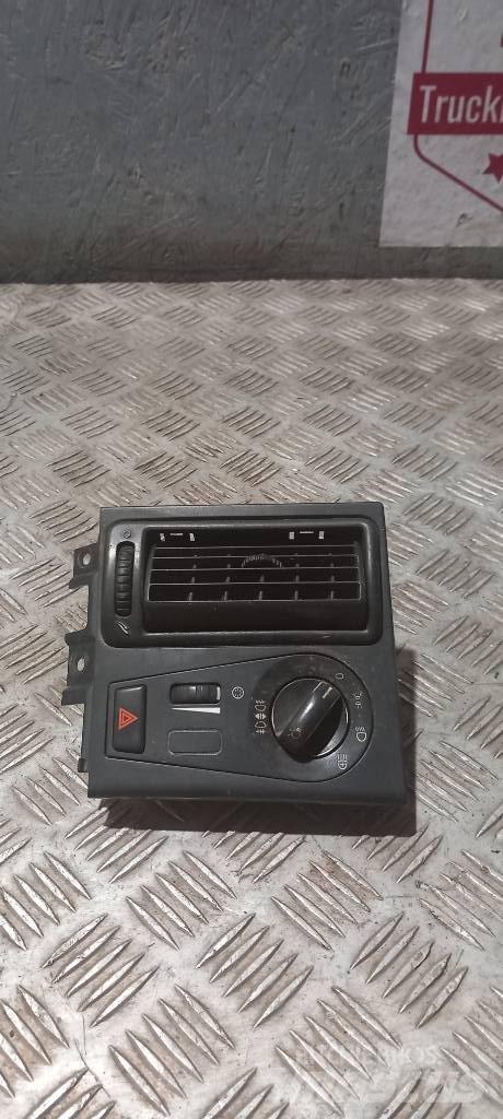 Volvo FH 12    20953569 Cabine en interieur