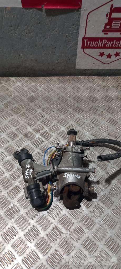 Scania R 420   1381796 Cabine en interieur