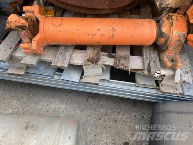Fiat-Hitachi 350 Transmissie