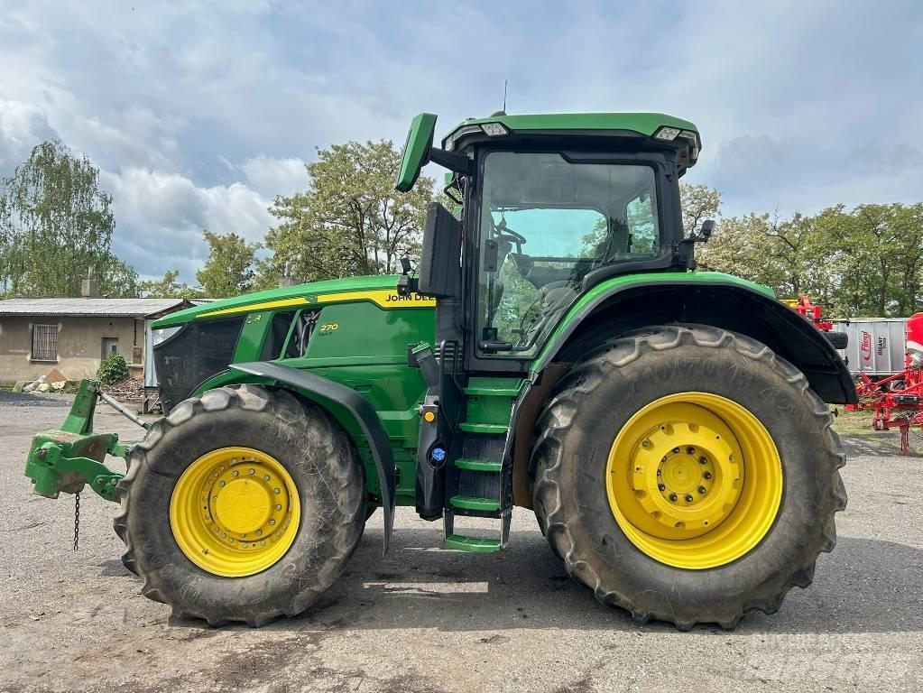 John Deere 7270 R Tractoren