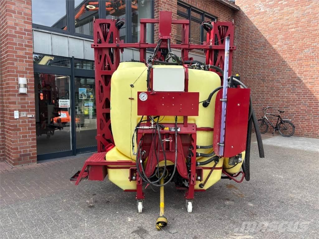 Hardi Master 1200 Getrokken spuitmachines