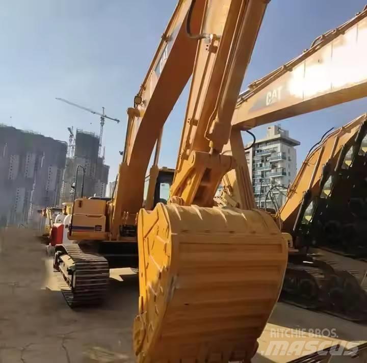 CAT CAT323B Midigraafmachines 7t - 12t