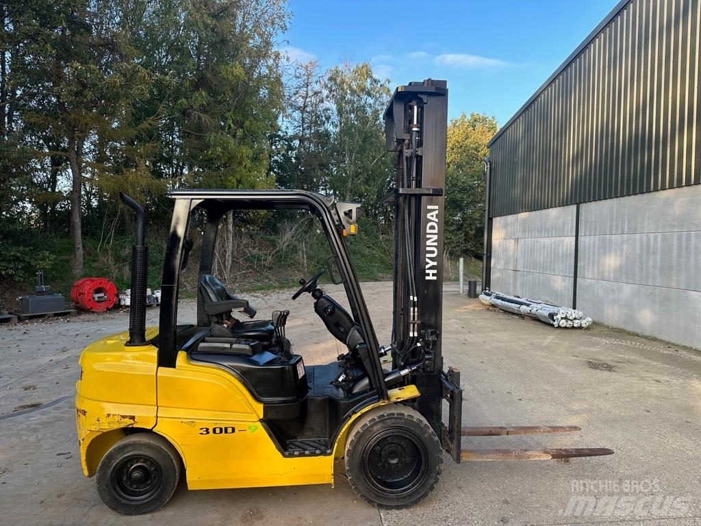 Hyundai 30 D-9 Diesel heftrucks