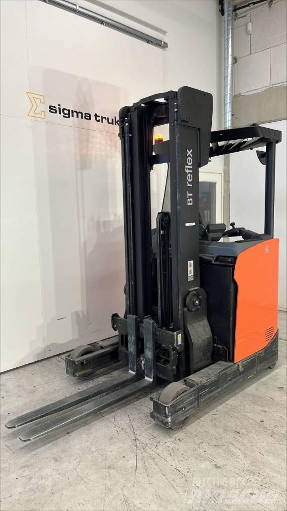 BT RR E 140 H Reachtruck voor hoog niveau